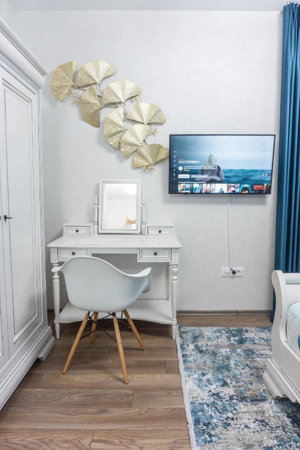 Ferienwohnung White Dream Penthouse With Jacuzzi Brașov Exterior foto