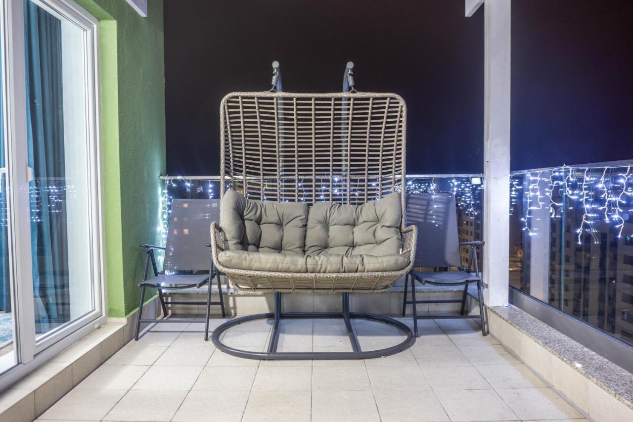 Ferienwohnung White Dream Penthouse With Jacuzzi Brașov Exterior foto