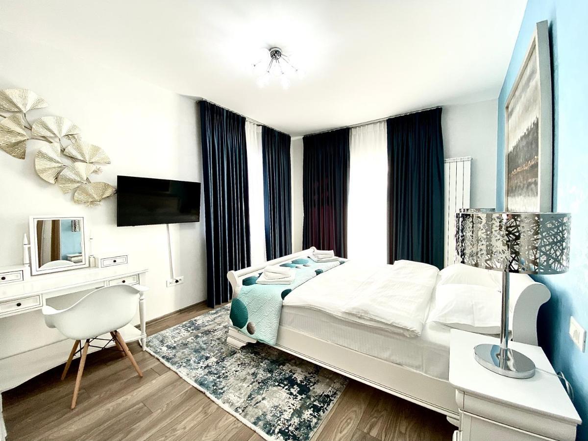 Ferienwohnung White Dream Penthouse With Jacuzzi Brașov Exterior foto